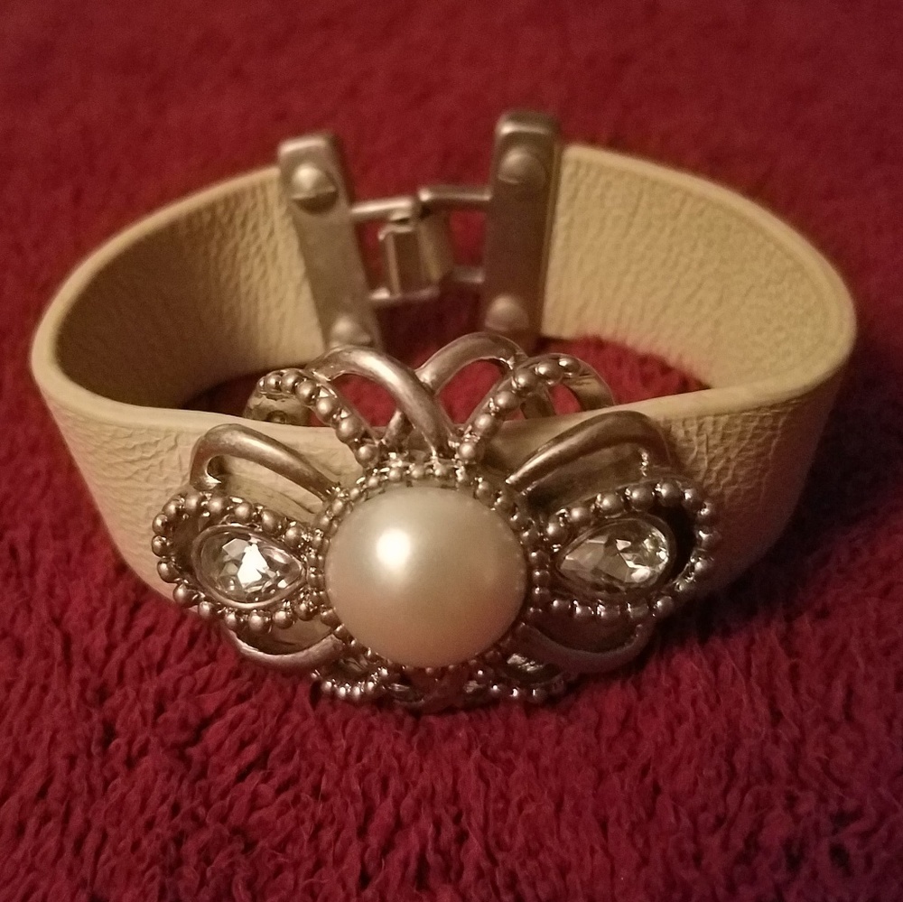 Lia Sophia bracelet